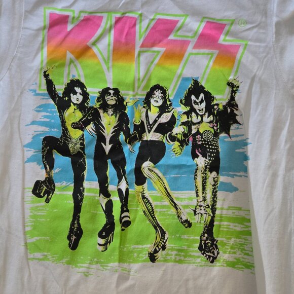Brand new - Men's size Small KISS Shirt - Picture 2 of 3